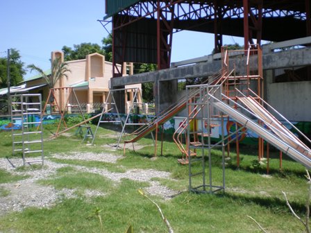 donation of playground facilities.JPG